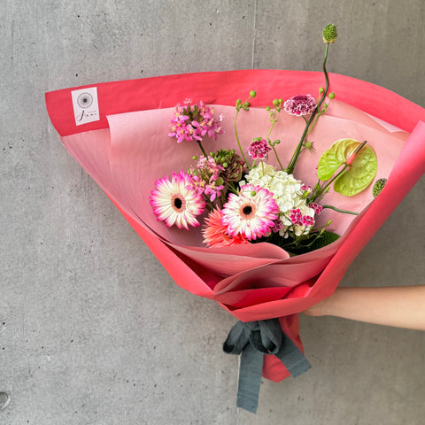 アコルのMother's Day Bouquet【S】＜5/7(火)〜5/12(日)お届け＞